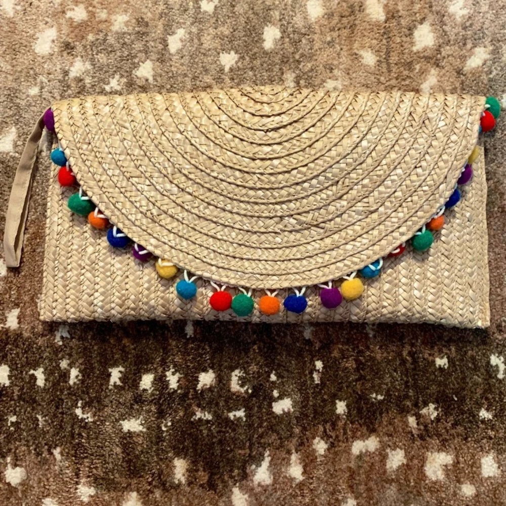 Straw multi color Pom Pom clutch